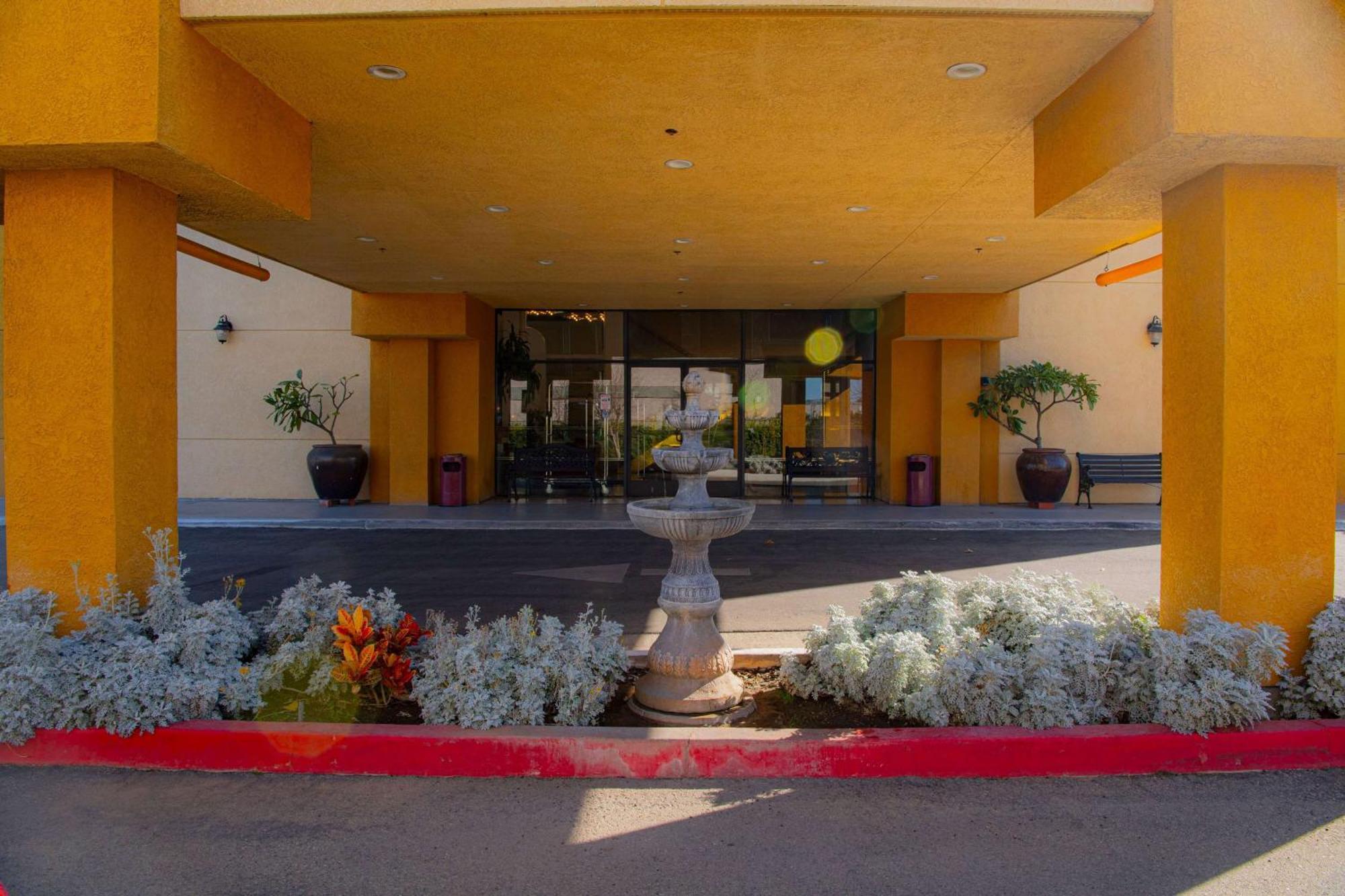 Ramada Plaza By Wyndham Garden Grove/Anaheim South Ξενοδοχείο Εξωτερικό φωτογραφία